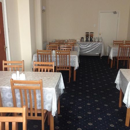 Hartley Hotel Лондон Екстериор снимка