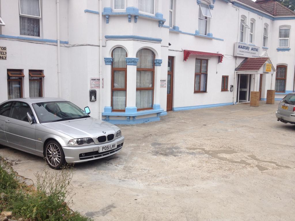 Hartley Hotel Лондон Екстериор снимка